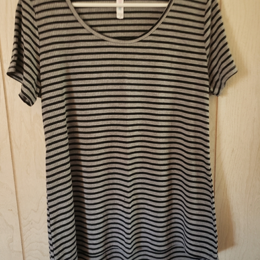 Lularoe classic T